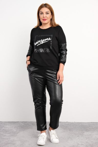  The plus size womens dress worn by the model stands out with its chic appearance. The dress, which stands out with its red color, is available in sizes 42, 44, 46, and 48. The carefully selected fabric content is 70% Cotton, 20% Polyester, and 10% Viscose, providing both comfort and durability.